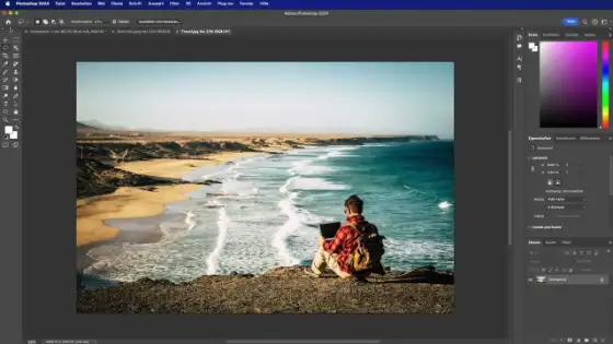 Screenshot aus dem Photoshop Tutorial von Daniela Isik: Photoshop-Oberfläche mit Strandbild